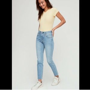 Aritzia Levi’s 501 Skinny Denim Memories Jeans 28